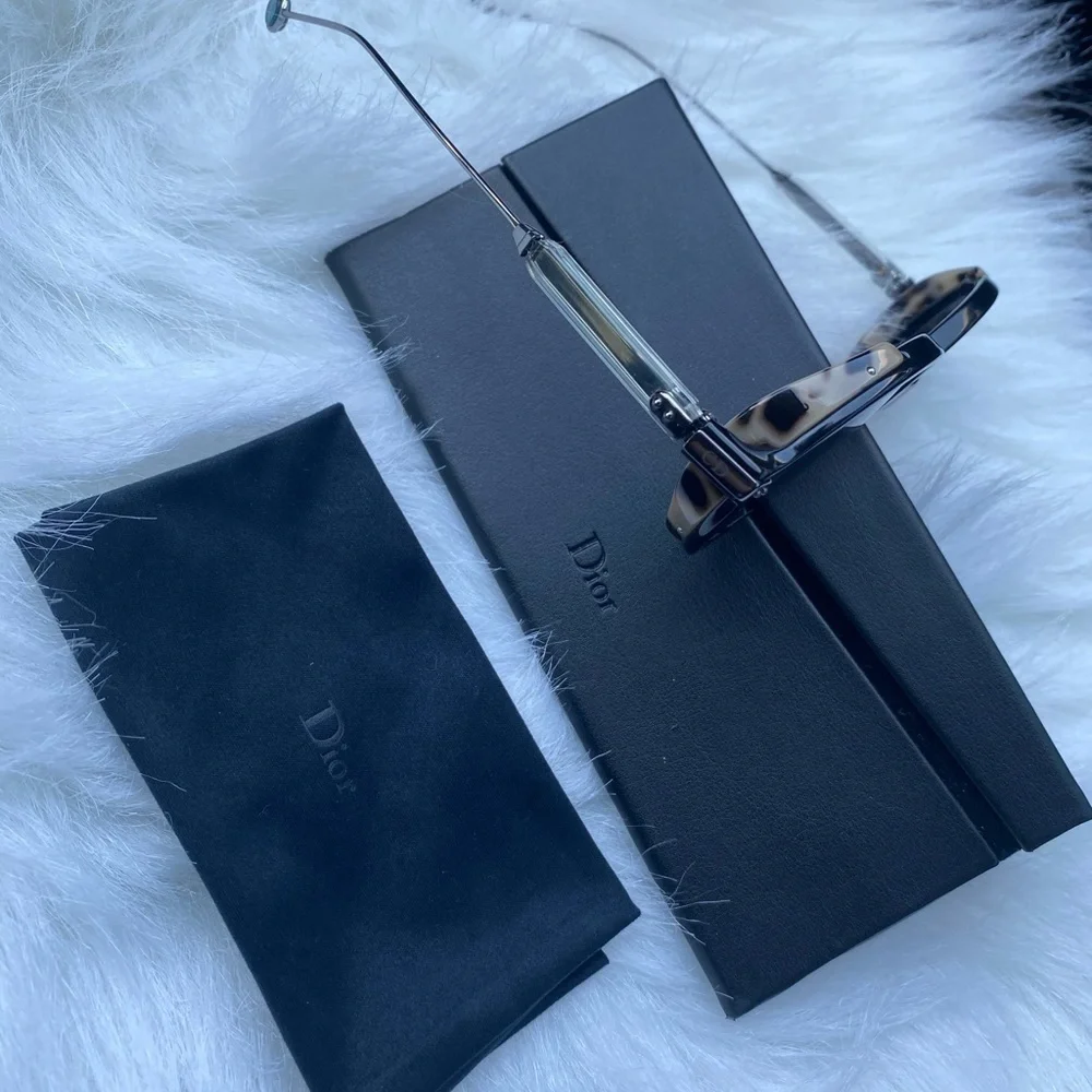 Authentic Christian Dior umbrage Sunglasses 52mm